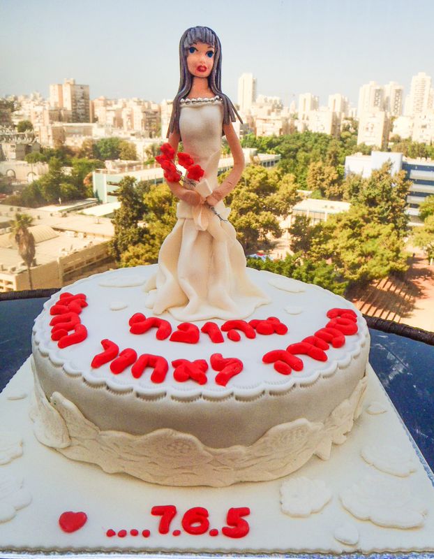 כלה מפוסלת למסיבת רווקות